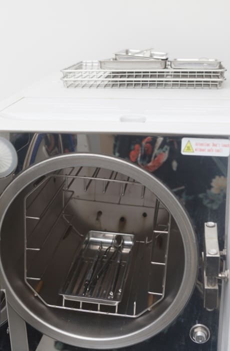 歯科器具の滅菌処理|オートクレーブで徹底した感染予防と衛生管理